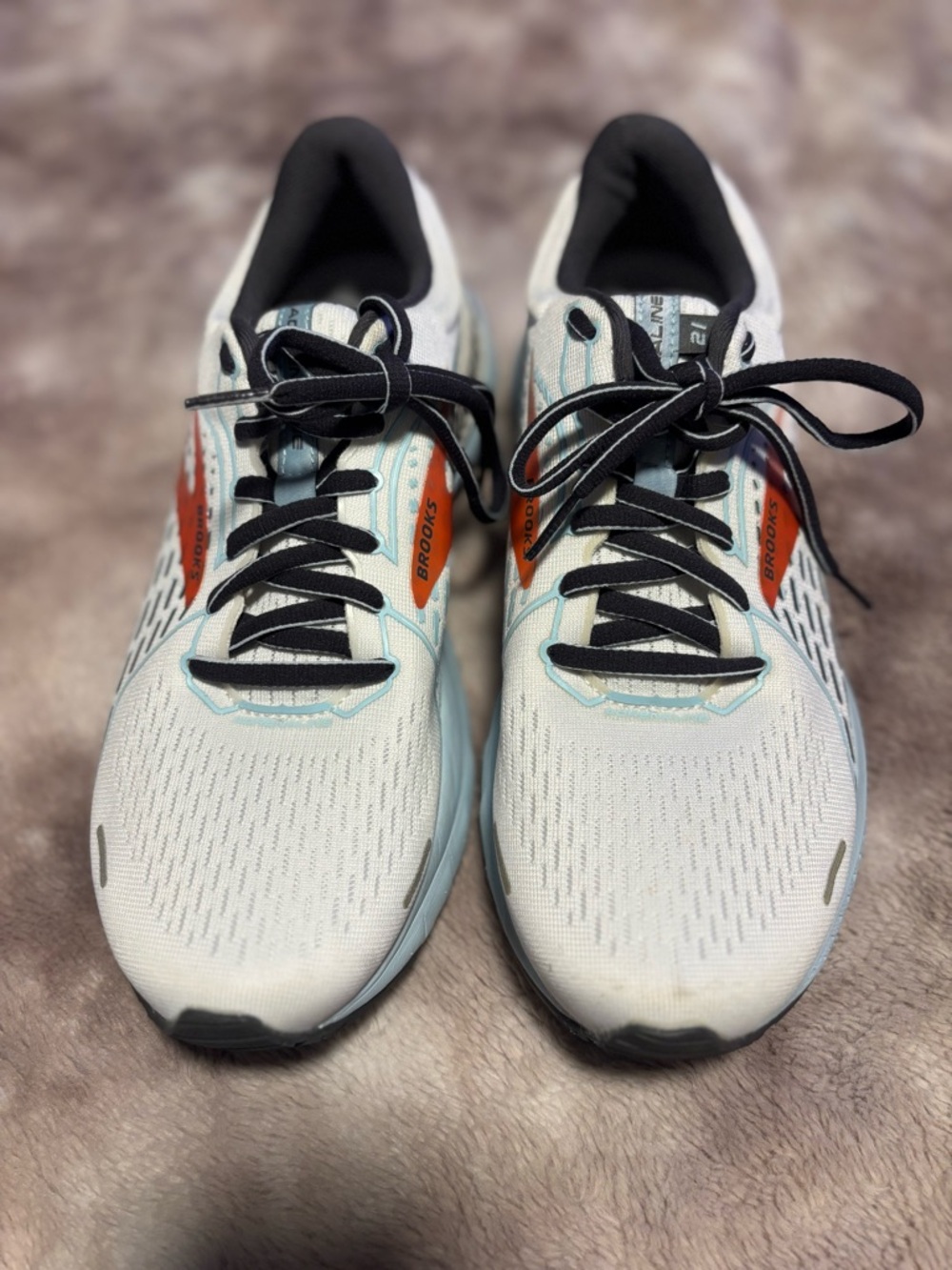 Brooks Adrenaline GTS Running Shoes – Women’s 9.5